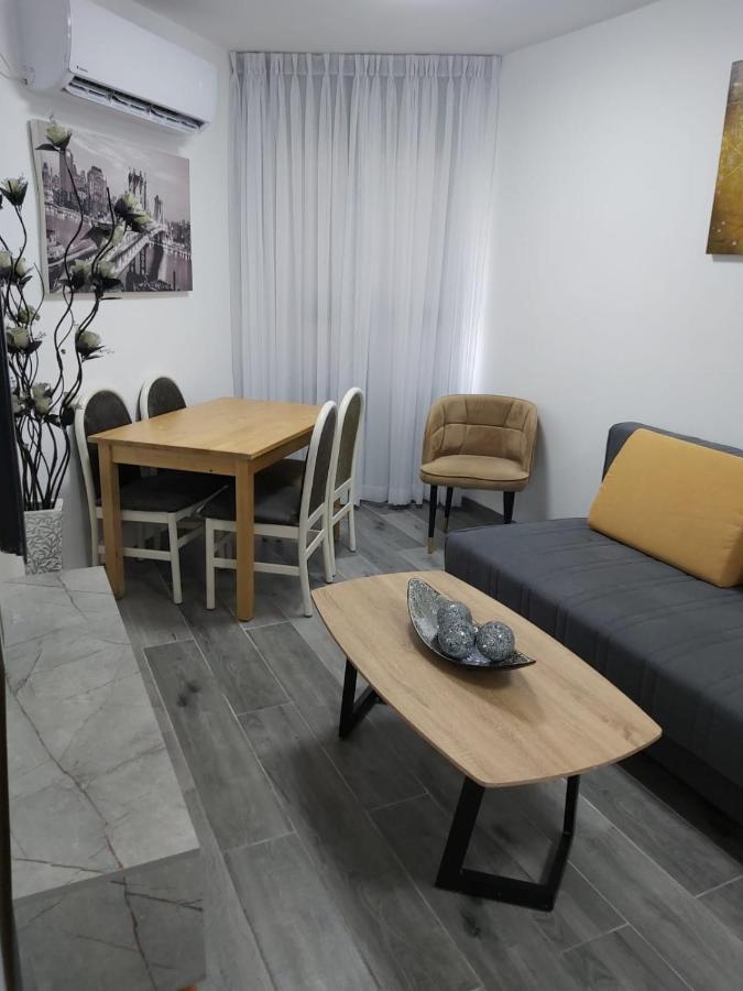 Rina Vacation Apartment ティベリア エクステリア 写真