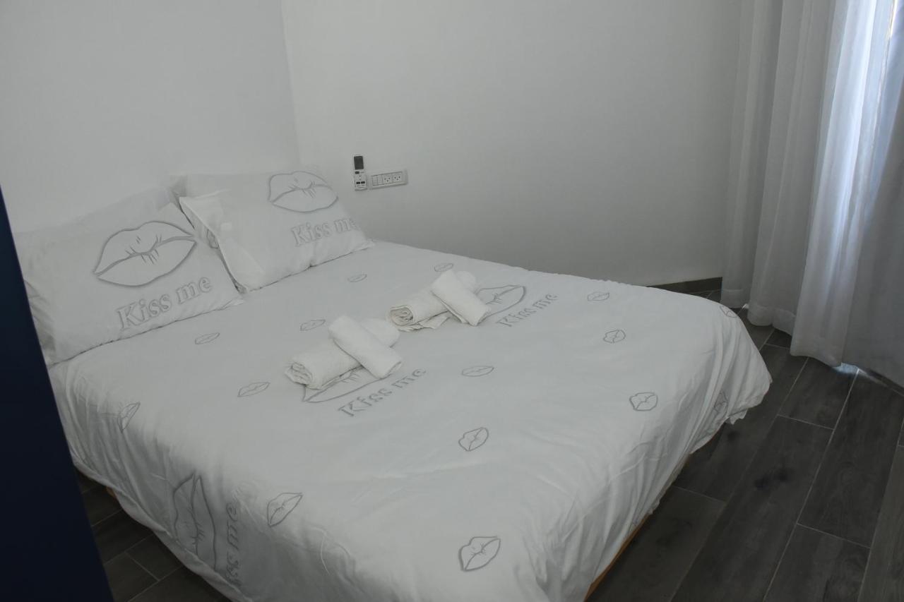 Rina Vacation Apartment ティベリア エクステリア 写真